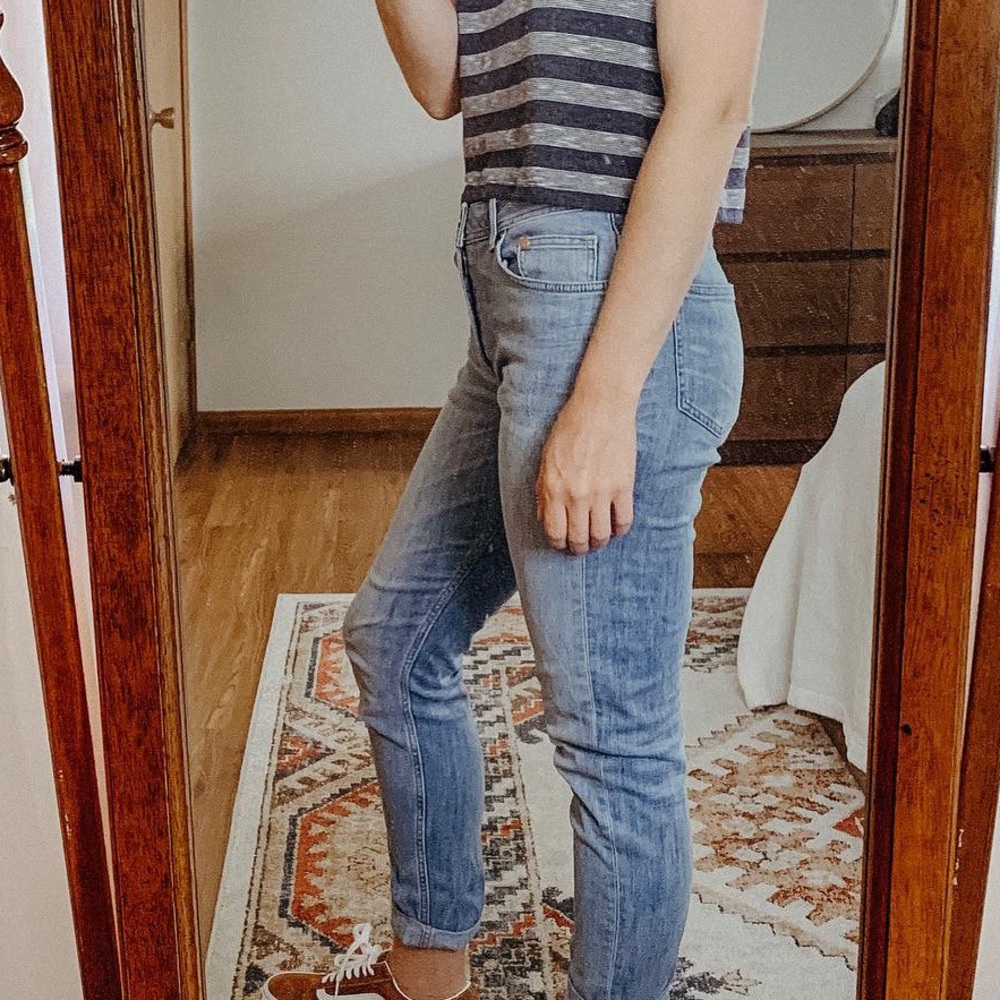 Light wash boyfriend jeans